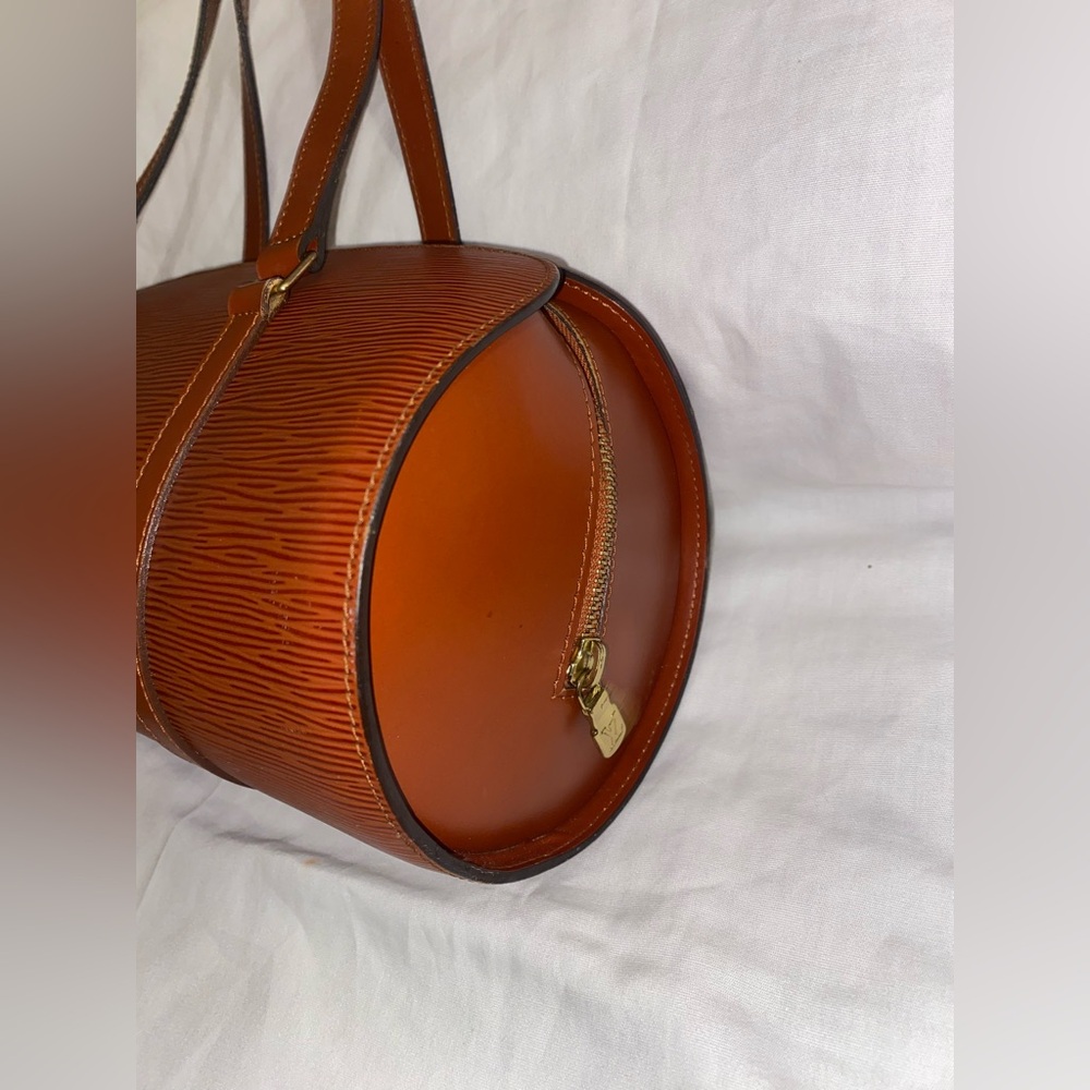 Louis Vuitton Cognac Leather Shoulder Bag with Barrel Design - Picture 9 of 16